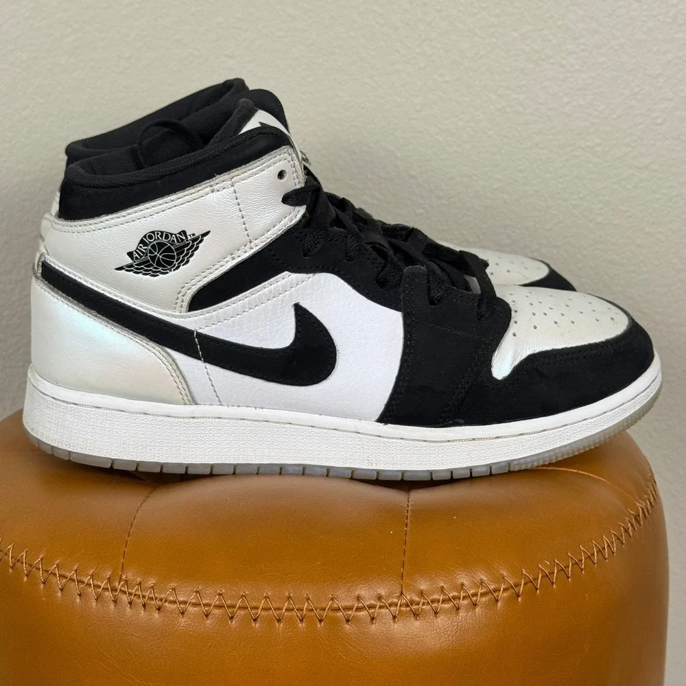 Air Jordan 1 Mid Diamond Shorts Sneakers Youth 7Y Women's 8.5 DN4321-100